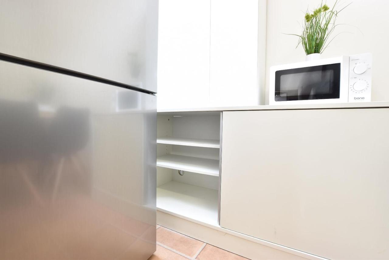 Riesiges Zentrales Apartment Mit Parkplatz Innsbruck Eksteriør bilde